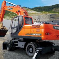 Колесный экскаватор DEVELON DX210-7B