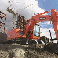 Колесный экскаватор DEVELON DX190WA, мощность двигателя 158 л.с.