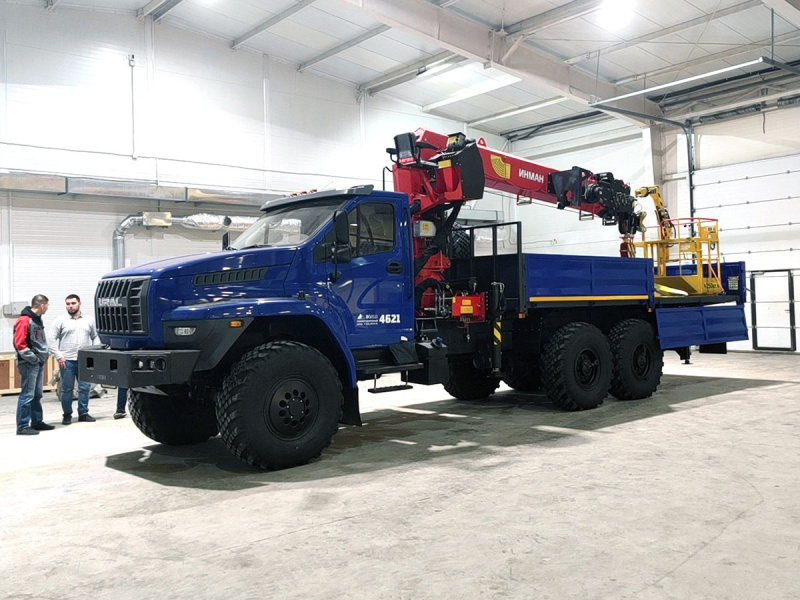 Грузовики Borus Автомобиль бортовой с КМУ ИТ-200, буром и люлькой на шасси УРАЛ Next - 4621