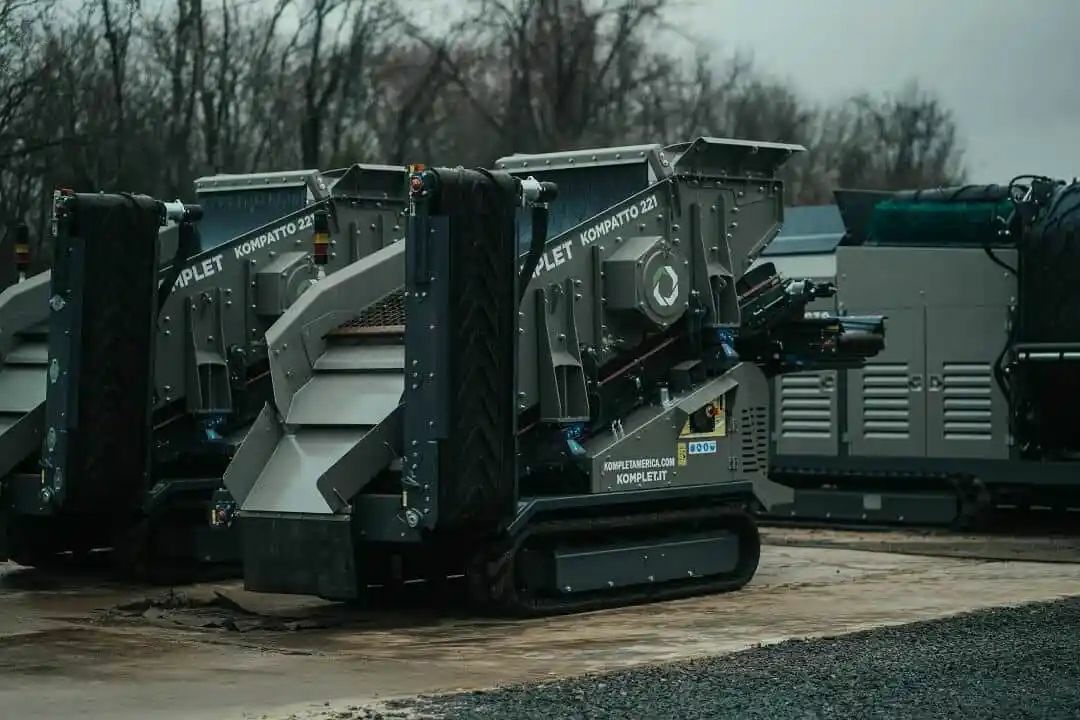 Дробилки Мобильный грохот KOMPLET Kompatto 221