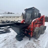 Навесное оборудование для мини-погрузчиков Пескоразбрасыватель на мини погрузчик