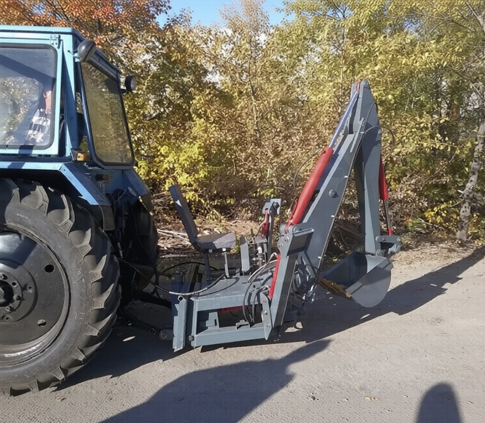 Для тракторов Навесной экскаватор на МТЗ