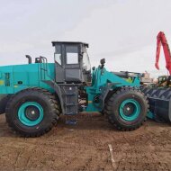 Спецтехника Фронтальный погрузчик SUNWARD SL61W