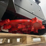 Навесное оборудование для мини-погрузчиков Измельчитель пней на мини-погрузчик