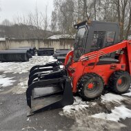 Навесное оборудование для мини-погрузчиков Ковш с прижимом на мини погрузчик
