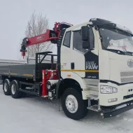 Кран-манипулятор Horyong HRS206 на шасси FAW CA3250, стальной борт 6500 мм