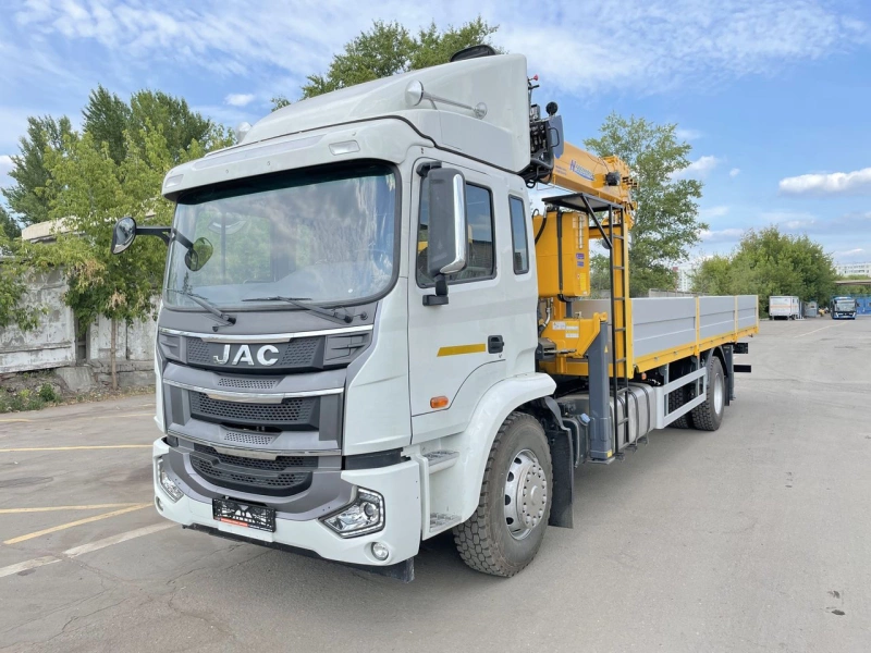 Тросовый кран-манипулятор XCMG SQS 200RU-6 на шасси JAC N200 LONG