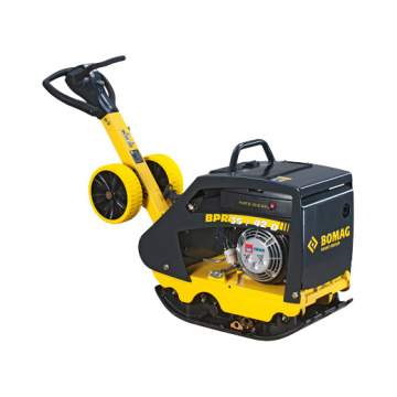 Виброплита реверсивная BOMAG BPR 35/42 D