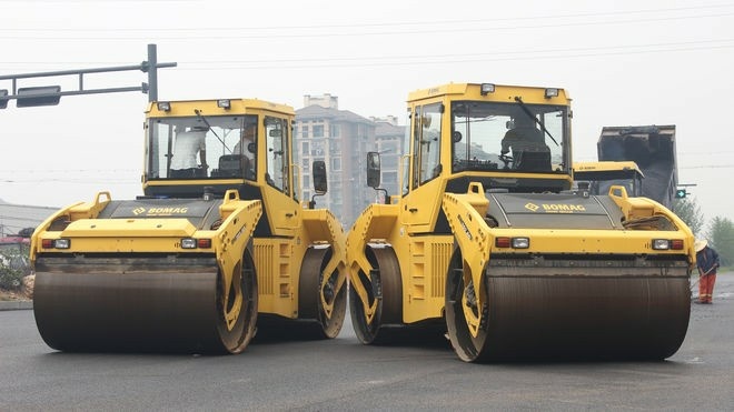 Каток тандемный BOMAG BW 203 AD-4 AM