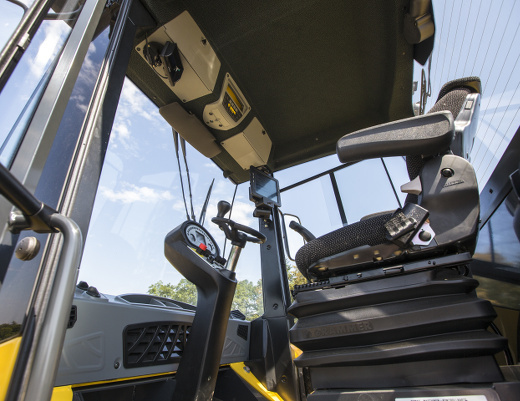 Грунтовый каток BOMAG BW 213 D–5