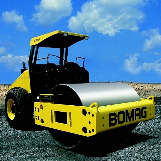 Каток грунтовый BOMAG BW 213 D-40