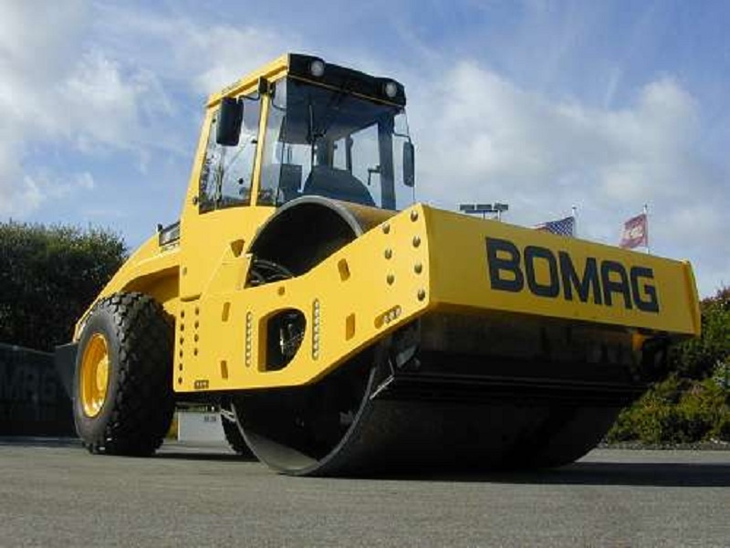 Каток грунтовый BOMAG BW 226 DH-4