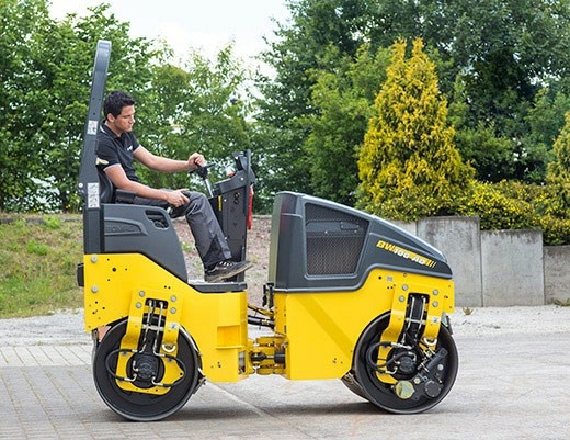 Каток тандемный BOMAG BW 100 AD-5
