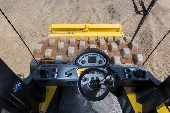 Грунтовый каток BOMAG BW 213 PDH-5