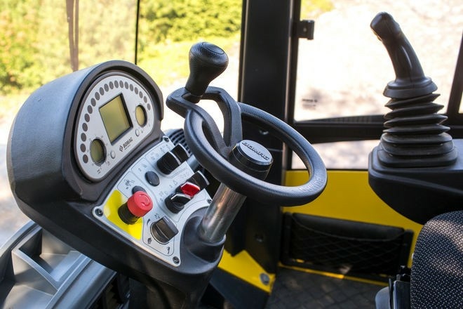 Грунтовый каток BOMAG BW 226 DH-5
