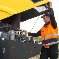 Грунтовый каток BOMAG BW 215 D-40