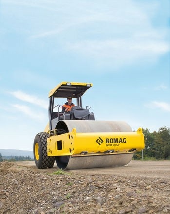 Грунтовый каток BOMAG BW 211 D-40