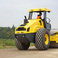 Грунтовый каток BOMAG BW 211 D-40