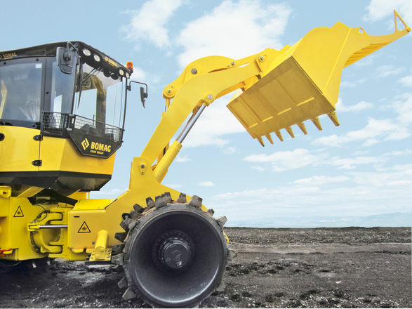 Уплотнитель мусора BOMAG BC 473 RS-3