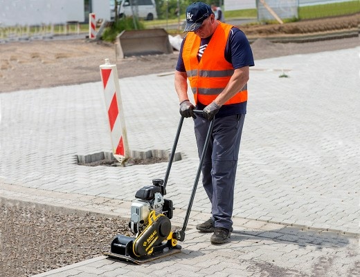 Виброплита прямого хода BOMAG BVP 10/30