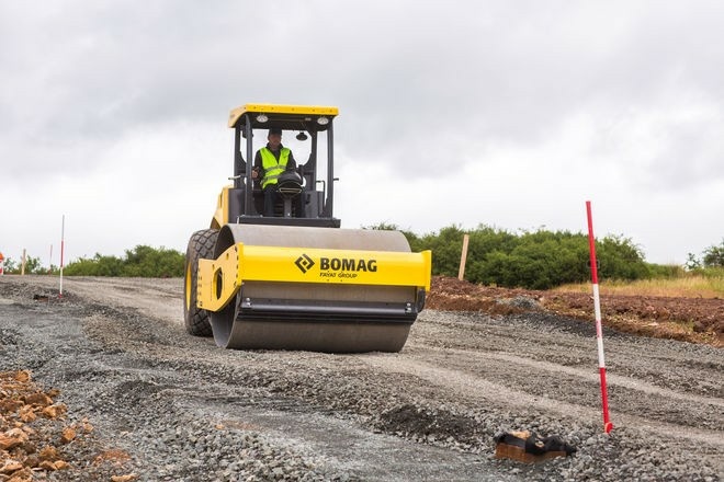 Грунтовый каток BOMAG BW 211 D-5