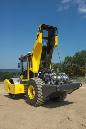Грунтовый каток BOMAG BW 216 D-5