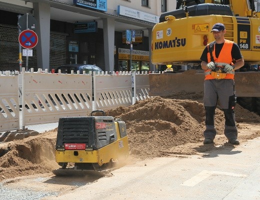 Виброплита реверсивная BOMAG BPH 80/65 S