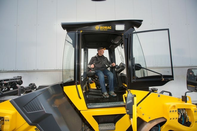 Каток тандемный BOMAG BW 191 AD-50 AM