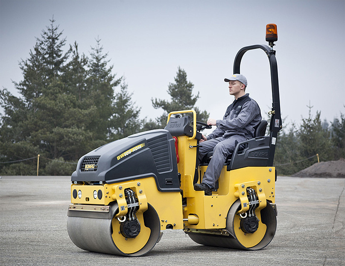 Каток тандемный BOMAG BW 100 ADM-5
