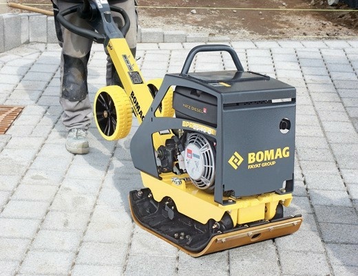 Виброплита реверсивная BOMAG BPR 25/40 D