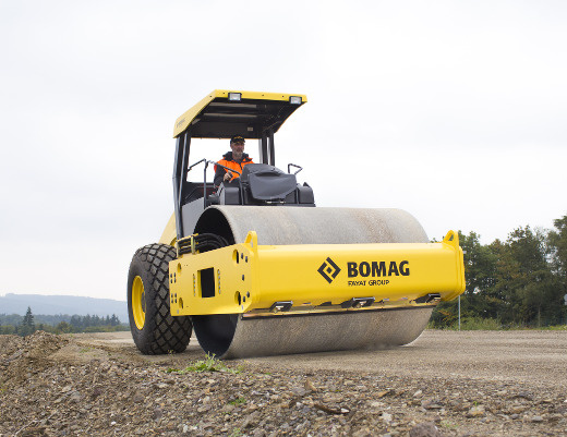 Грунтовый каток BOMAG BW 216 D-40