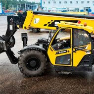 Телескопический погрузчик SANY STH1056А, двигатель CUMMINS QSF3.8 T3, 93 кВт, высота подъема 17,1 м, грузоподъемность 4 540 кг
