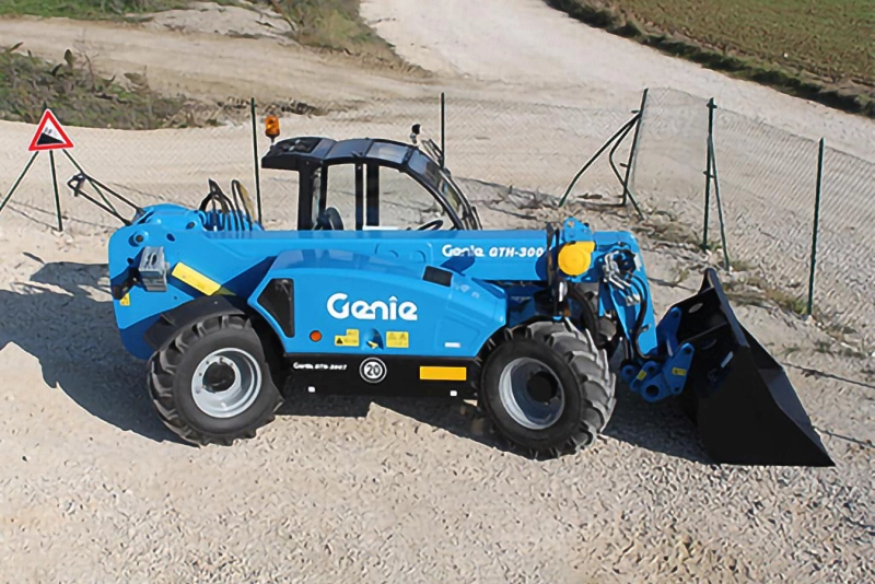Телескопический погрузчик GENIE GTH-3007, двигатель Deutz TD2011 L04W, грузоподъемность 3000 кг