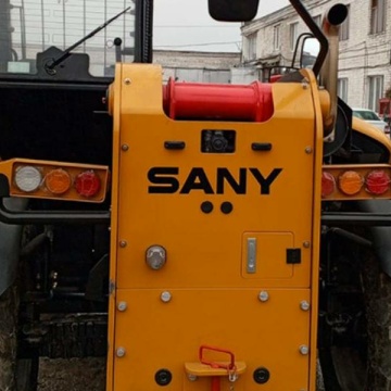 Телескопический погрузчик SANY STH742, высота подъема 7 м, грузоподъемность 4200 кг