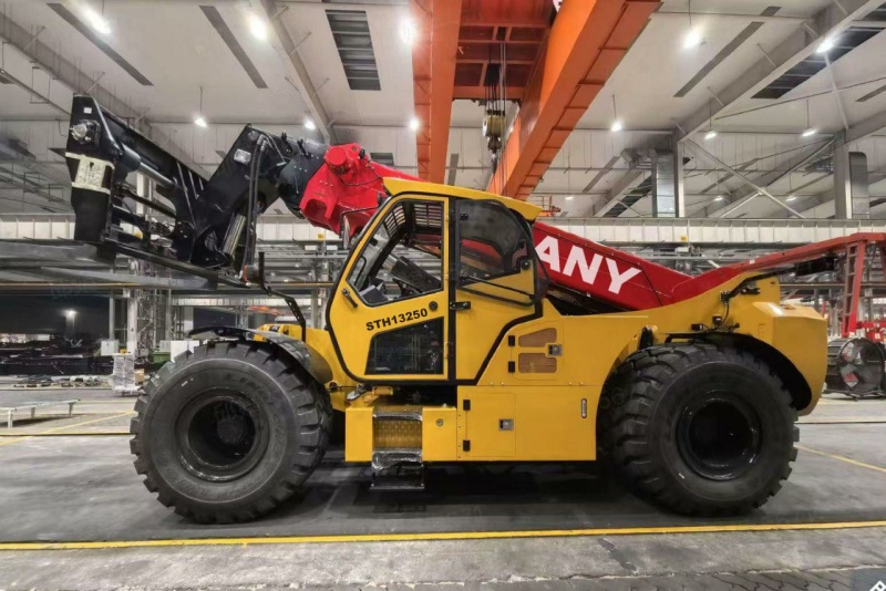 Телескопический погрузчик SANY STH13250