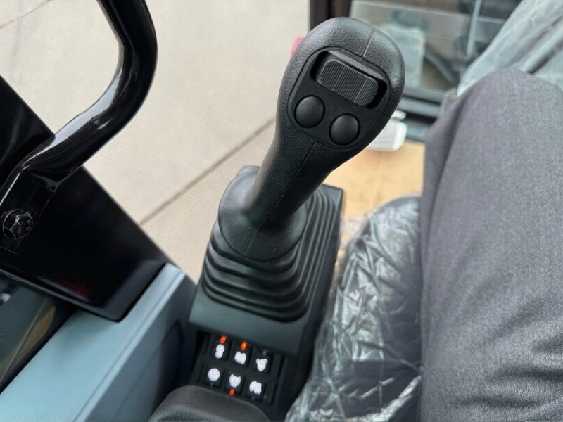 Гусеничный экскаватор SANY SY80U