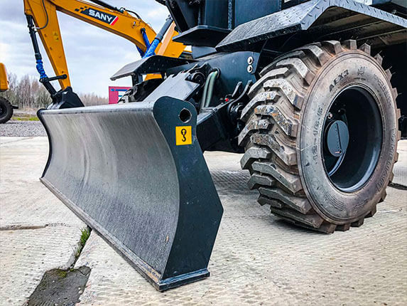 Колесный экскаватор SANY SY65W