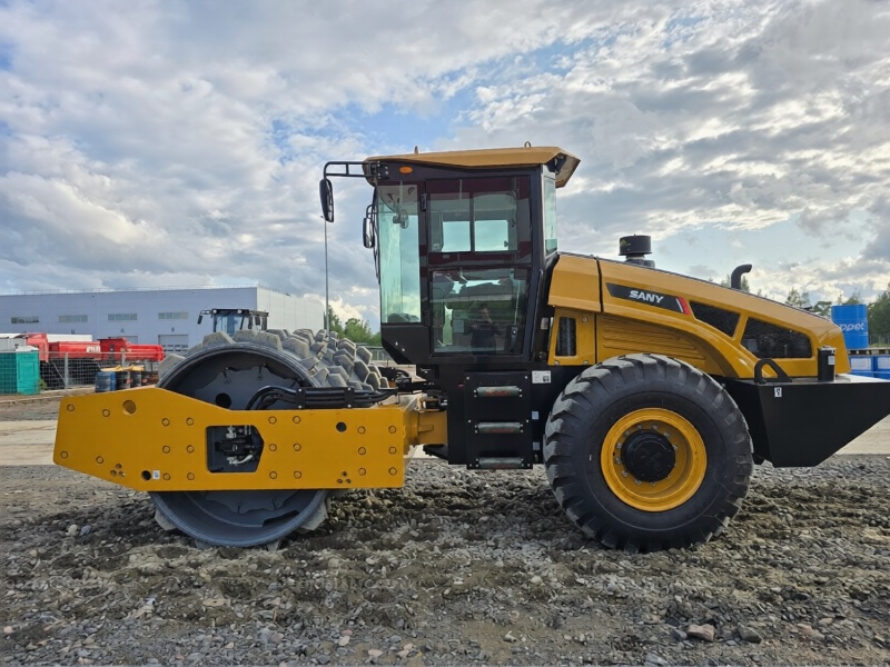 Грунтовый каток SANY SSR160C-10S