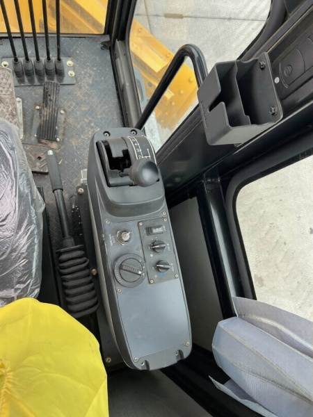 Грейдеры SANY Автогрейдер STG210C-8S