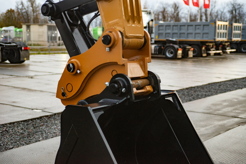 Колесный экскаватор SANY SY215W