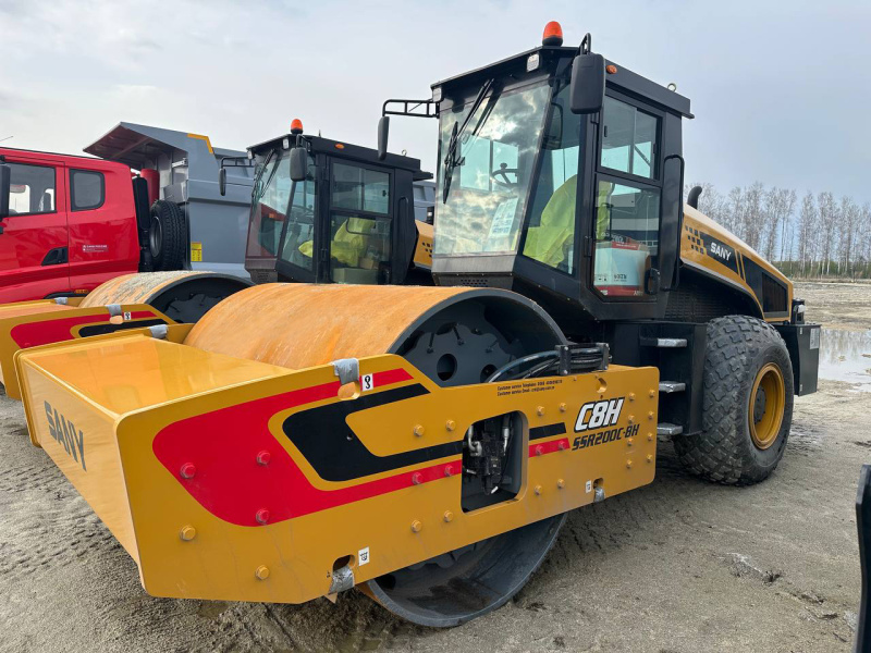 Грунтовый каток SANY SSR200С-8H