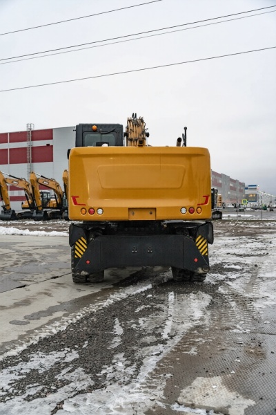Колесный экскаватор SANY SY185W