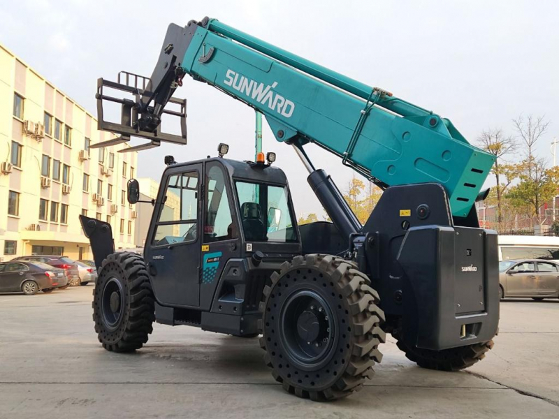 Телескопический погрузчик Sunward SWTH4517 HV Market