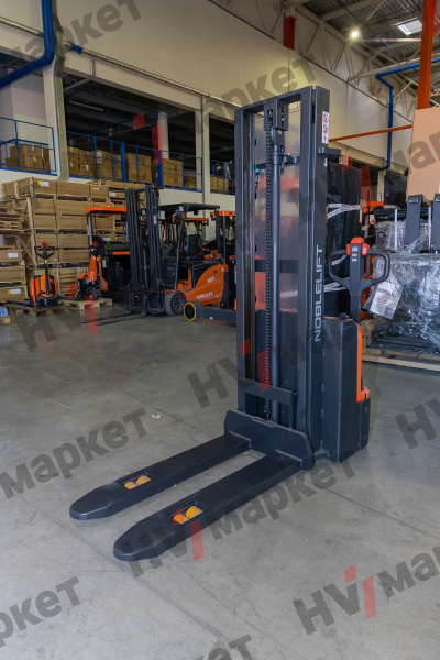 Самоходный штабелер ECL15B duplex mast (В-3600мм) HV Market
